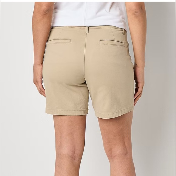 St. John’s Bay | 7” Bermuda Shorts in Beige Size 10P - Picture 4 of 7